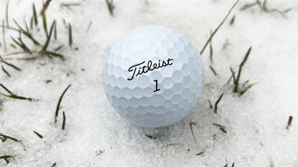 The Best Golf Ball to Use in Cold Weather - Winter Golf - Golf